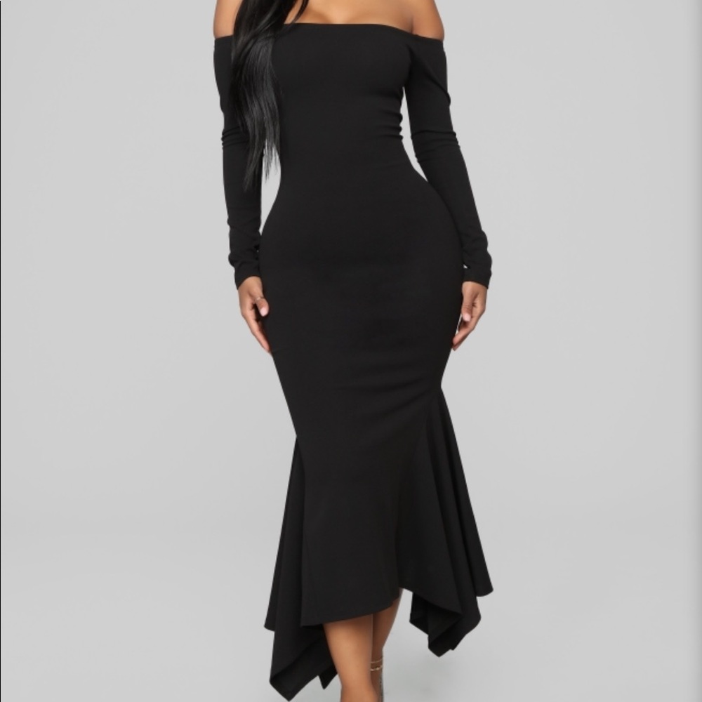 Simply Gorgeous Off Shoulder Midi Dress - Black